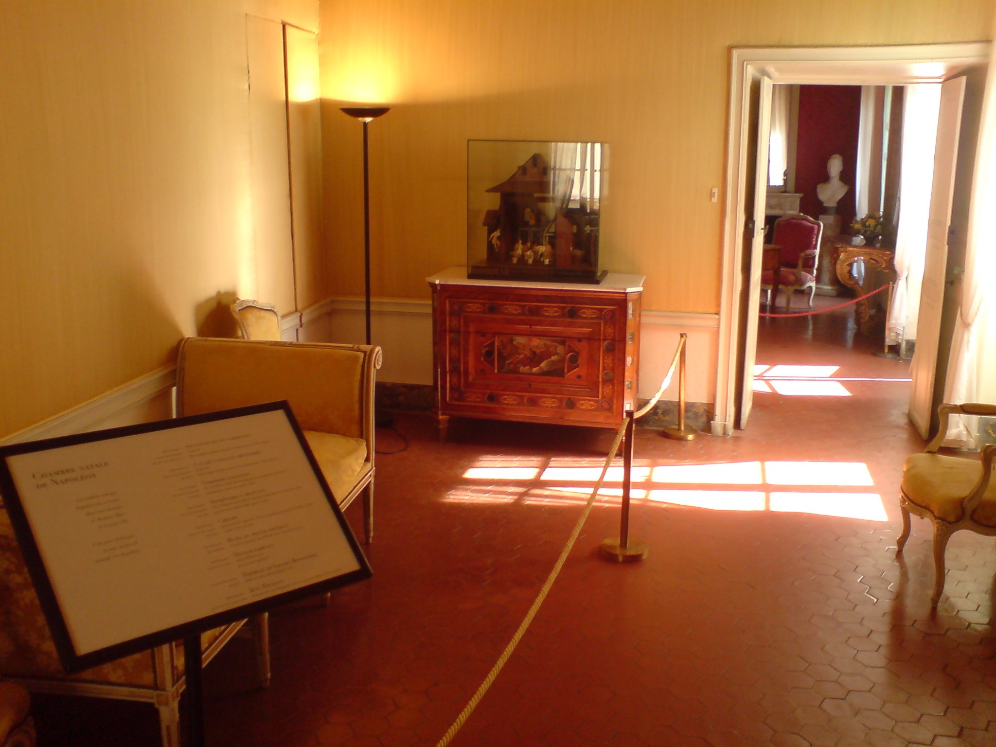 🏛️ 메종 보나파르트 - 카사 부오나파르테